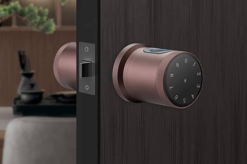 Replace the old door with a spherical lock, the door is stable and not stuck, and the switch is still silent