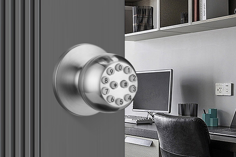 The spherical door lock won't lock? Hand in hand teaching you the correct way to lock the door